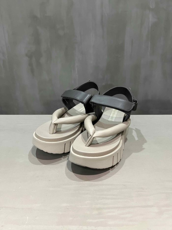 UNITED NUDE(ユナイテッドヌード)|Delta Tong Pumice|46430004