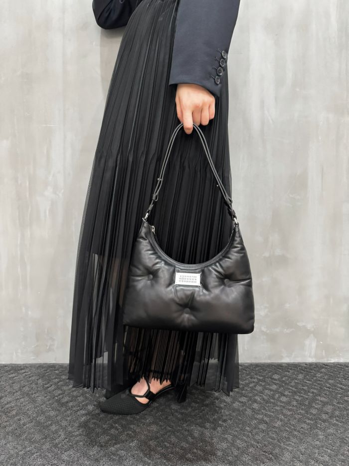 Maison Margiela(メゾンマルジェラ)|Glam Slam hobo small|SB3WG0024P4300