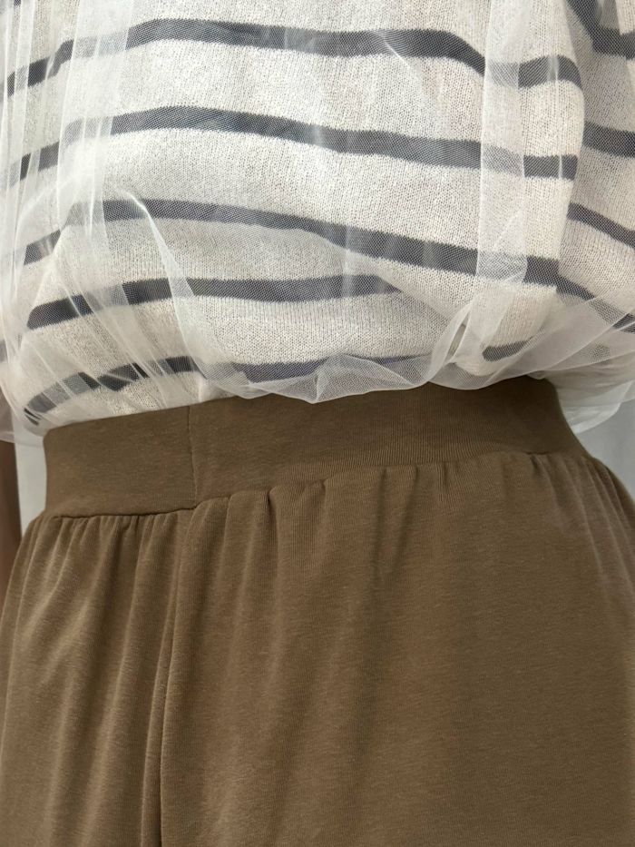 新品未使用　CHIGNON シニヨン　テンセルカーゴパンツ CHIGNON シニヨン テンセル インナー ロングスリーブ Tシャツ