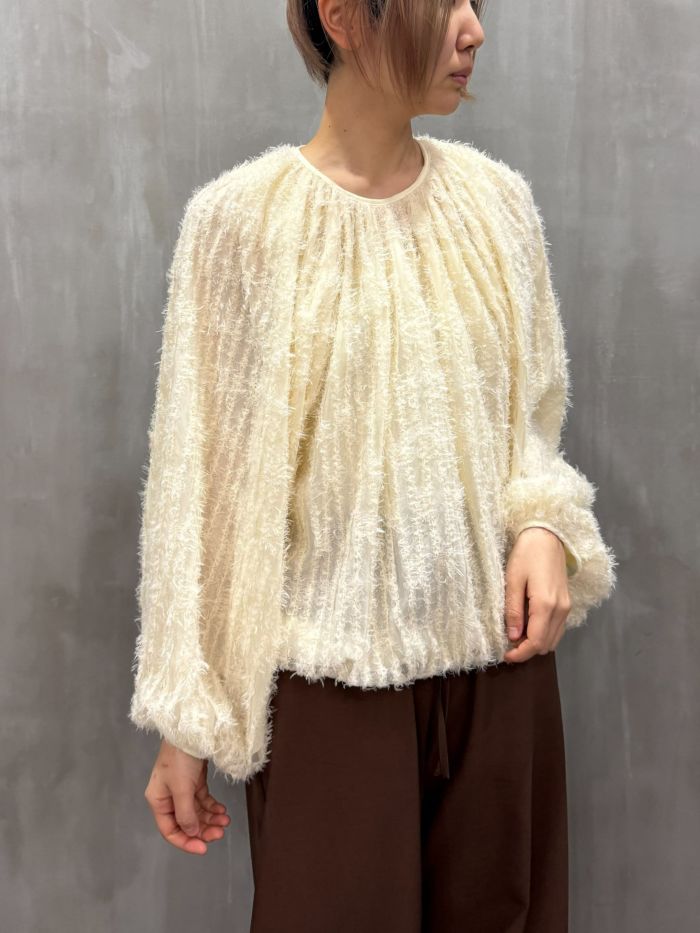 CHIGNON(シニヨン)|フェザーチュールギャザーブラウス|1646-486KK