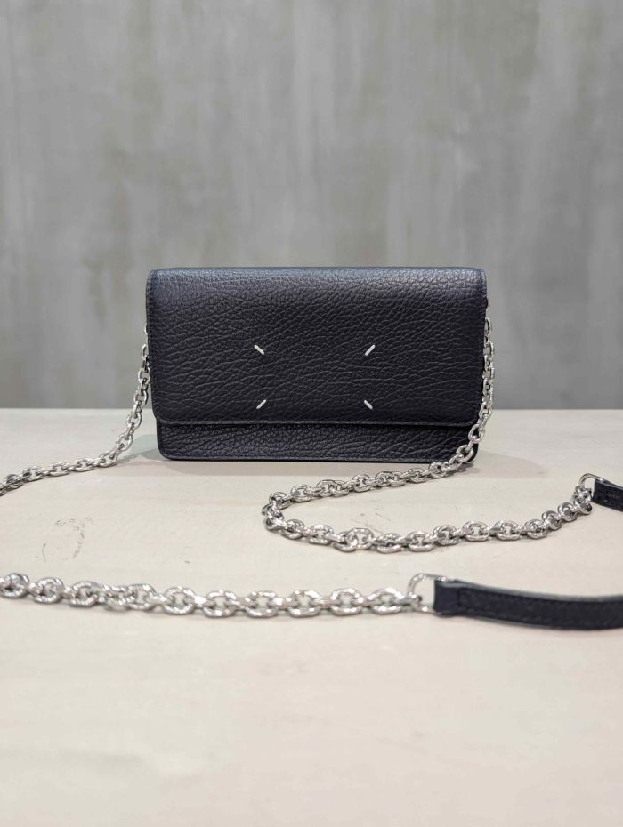 Maison Margiela(メゾンマルジェラ)|4 stitches chain wallet|SA3UI0008P4455