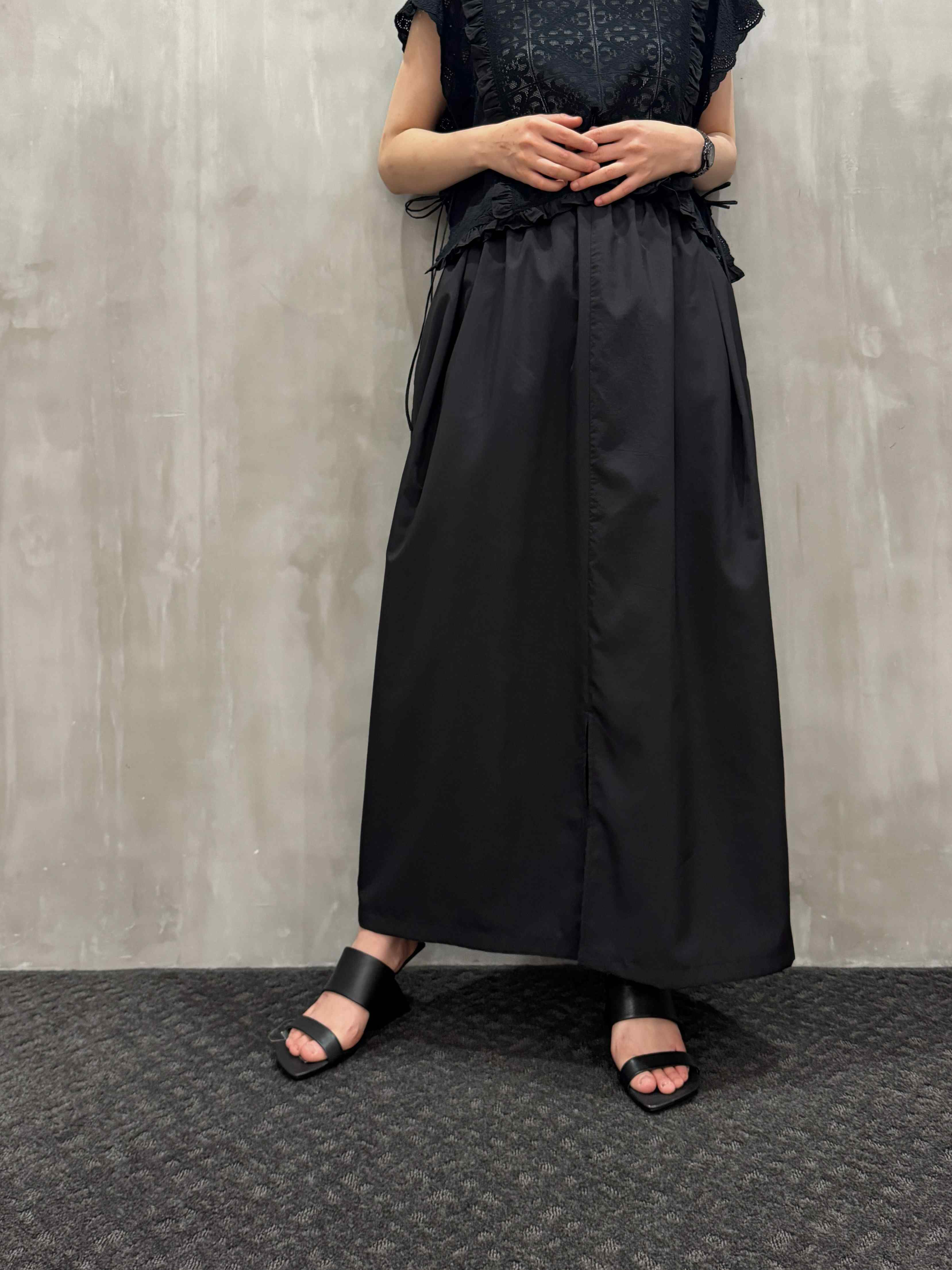 ブラック1点限定☆】USU GALLERY/バッグメッシュフリルスカート