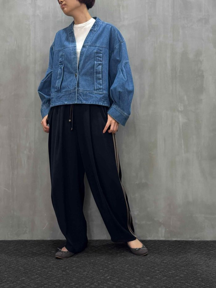 25SS 完売品 Lallia mu ラリアムー ノーカラーエンボスジャケット Lallia Mu ラリア・ムー ブルゾン 2512284 エンブロイダリー