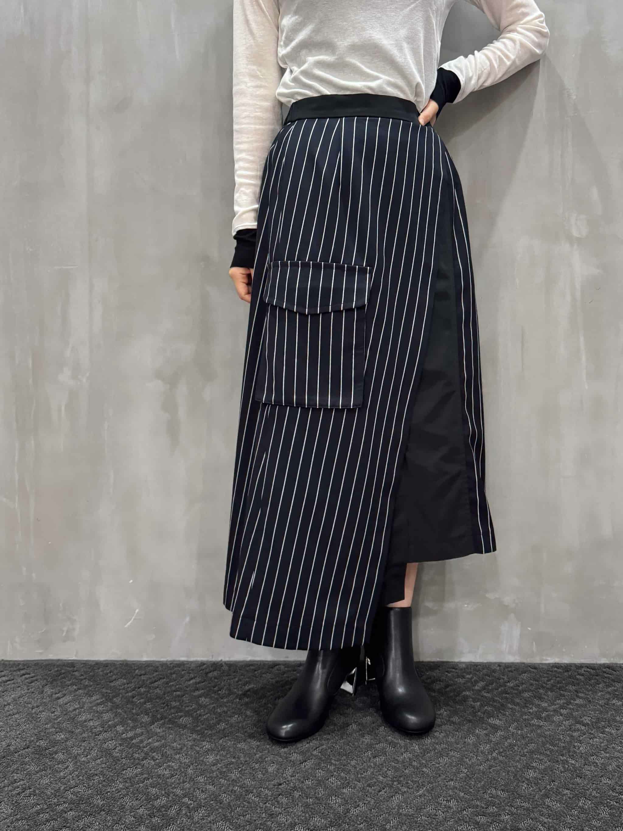 USU GALLERY ユーエスユー　バックフリルスカート ブラック USU GALLERY ユーエスユー バックフリルスカート ブラック