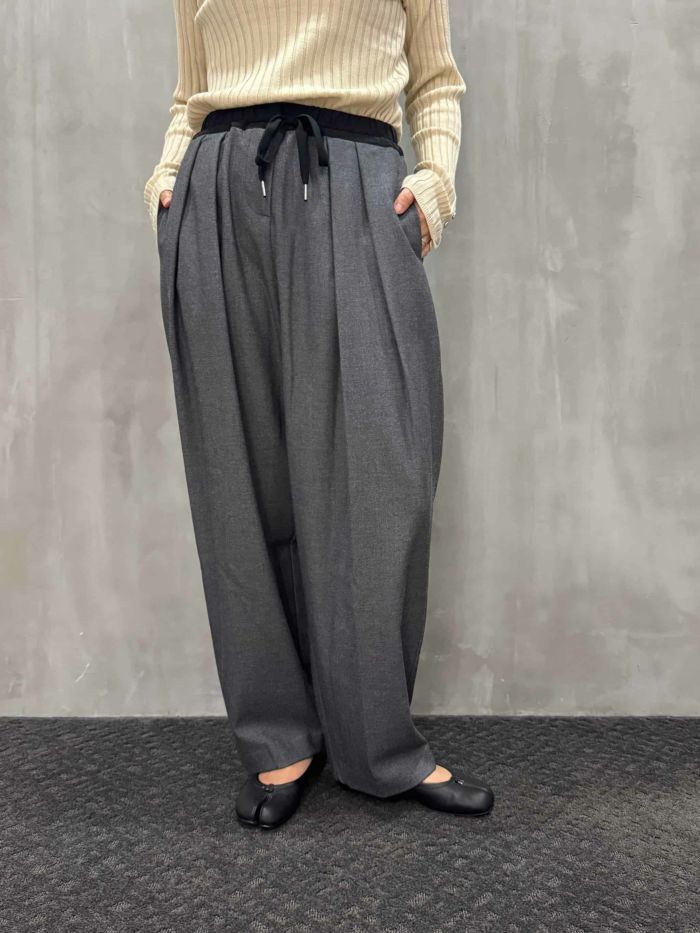 MARGAUX VINTAGE / ロゴウエストゴムタックパンツ MARGAUX VINTAGE