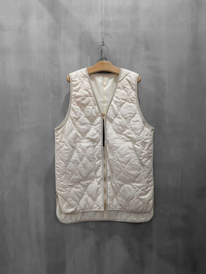 trois(トロワ)|キルティング Vネックジレ|T256-83047