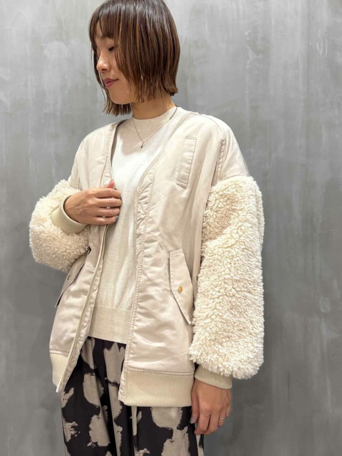 trois(トロワ)|カーリーボア×ポリツイル Vネックブルゾン|T256-84042