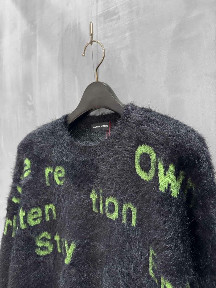 MAISON SPECIAL（メゾンスペシャル）｜Shaggy Logo Knit Tops