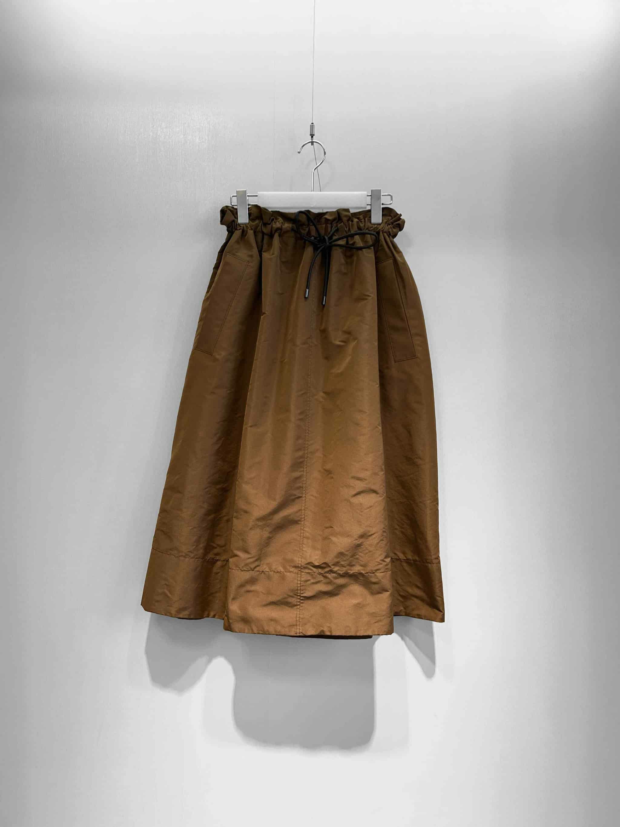 【ビーディングハート】美品イタリア製 Ａライン ジャケット カーキ ビーディングハート】美品イタリア製 Aライン ジャケット カーキ ビー