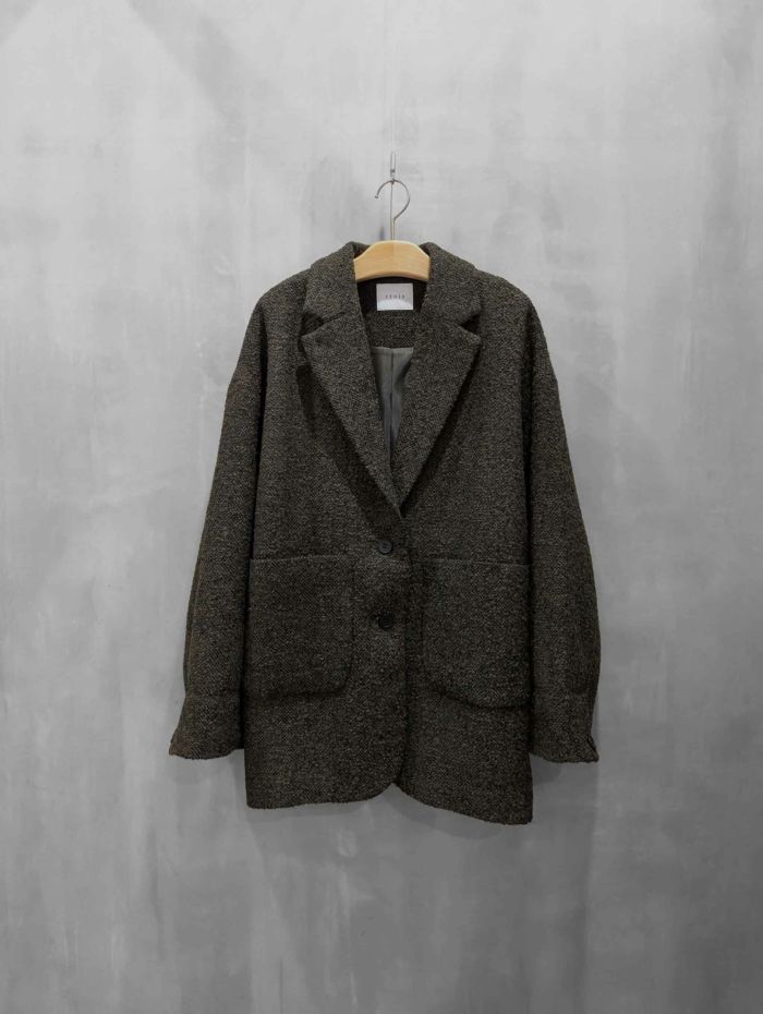 trois(トロワ)|ツイーディーヘリンボーン ミドル丈オーバージャケット|T256-83068