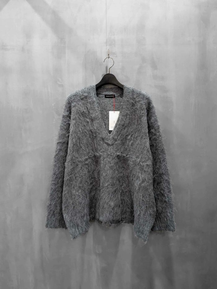 MAISON SPECIAL(メゾンスペシャル)|Long Shaggy V-neck Knit|21252365809